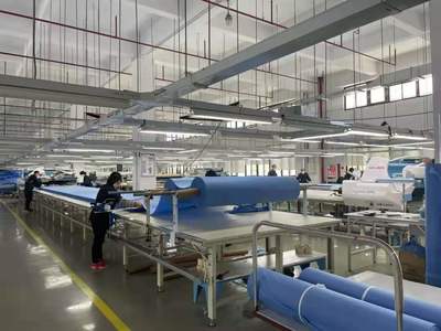 上海金山22家“白名單”企業(yè)率先復(fù)工復(fù)產(chǎn)，精準服務(wù)助力經(jīng)濟復(fù)蘇